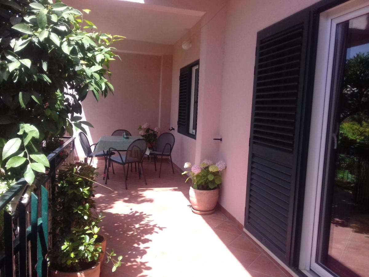 Jordan Appartement Kaštela Buitenkant foto